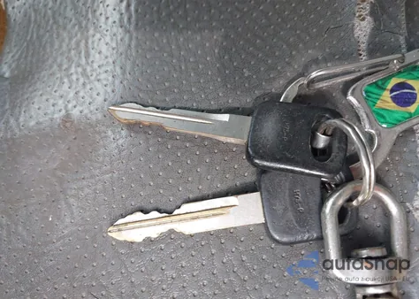 2004 Ford Econoline Commercial/Recreational z USA, uszkodzony, nr VIN 1FTNE24W84HB05409